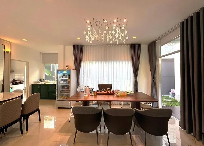 Luxury 4br With Pool & Private